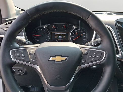 Used 2023 Chevrolet Equinox Premier AWD/4WD image 20