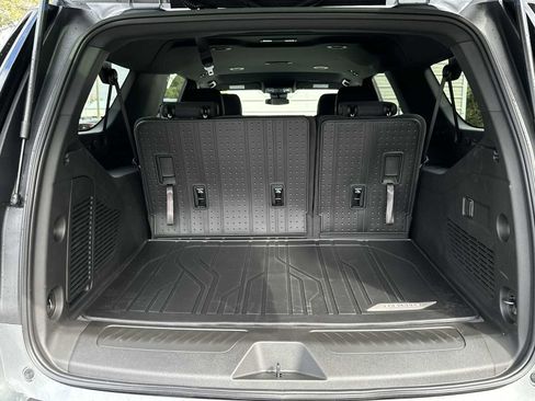 New 2026 Chevrolet Suburban LS image 37
