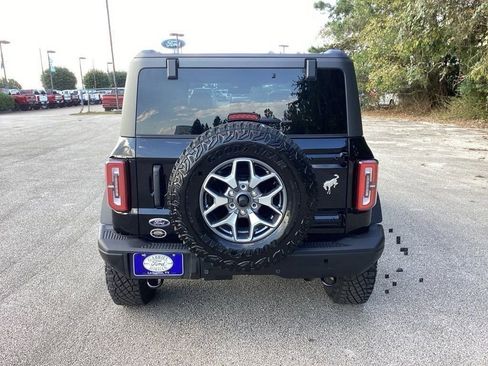 New 2025 Ford Bronco Badlands image 8