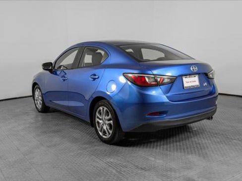 Used 2016 Scion iA FWD image 4