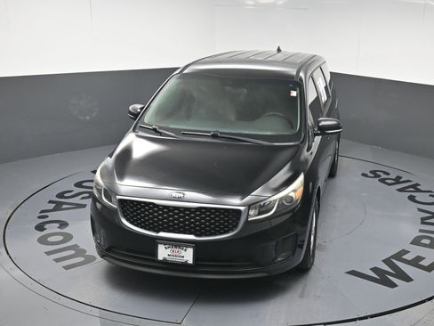 Used 2015 Kia Sedona L image 29
