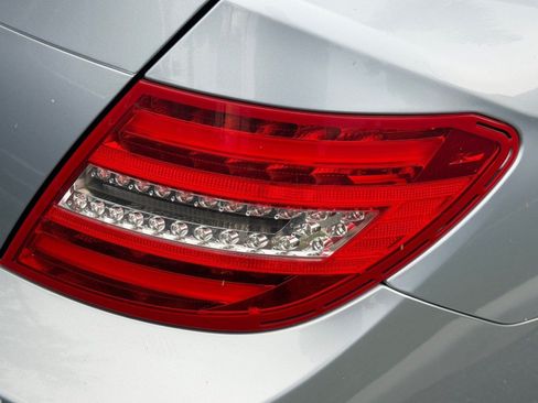 Used 2014 Mercedes-Benz C 250 Sedan image 36