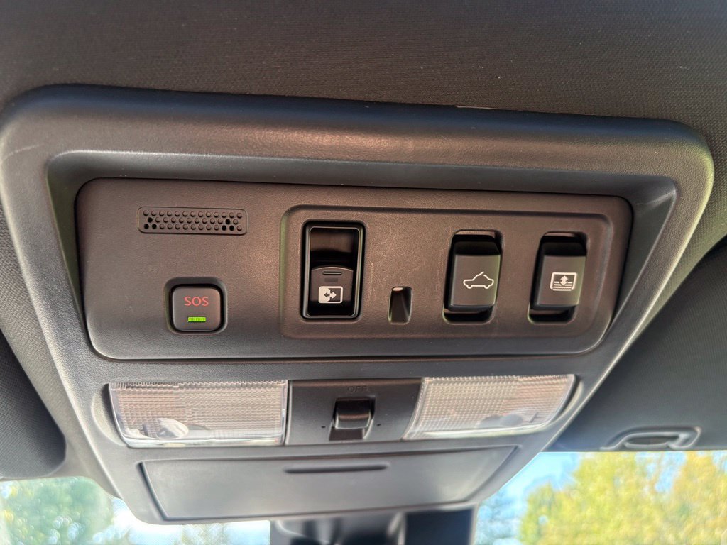 Used 2023 Nissan Titan Platinum Reserve w/ Moonroof Package AWD/4WD image 29