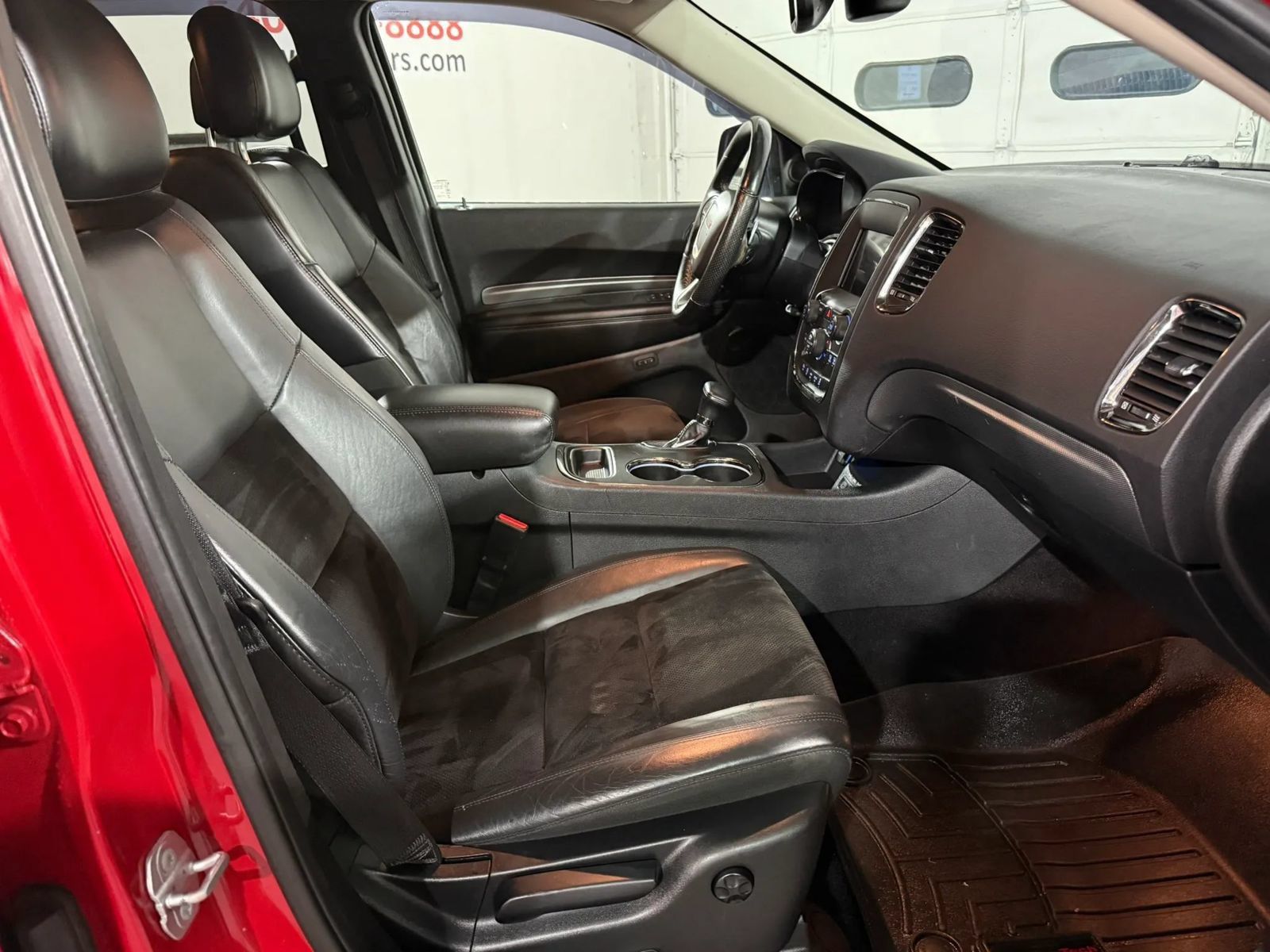 Used 2018 Dodge Durango GT AWD/4WD image 32