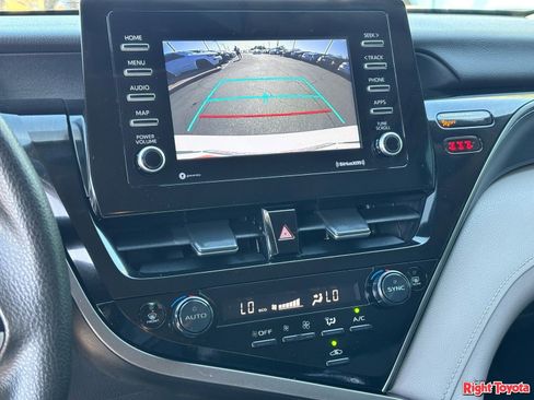 Certified 2022 Toyota Camry LE FWD image 28