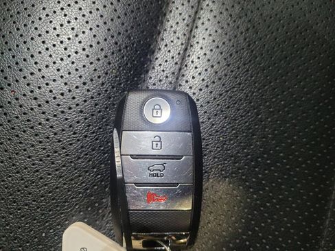 Used 2019 Kia Sorento EX image 32