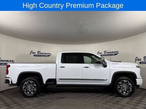 New 2026 Chevrolet Silverado 2500 High Country w/ High Country Premium Package AWD/4WD image 6