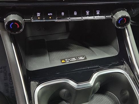 New 2026 Chevrolet Traverse LT image 24