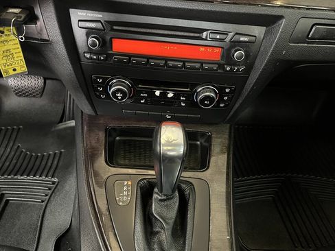 Used 2011 BMW 328i xDrive Coupe image 17