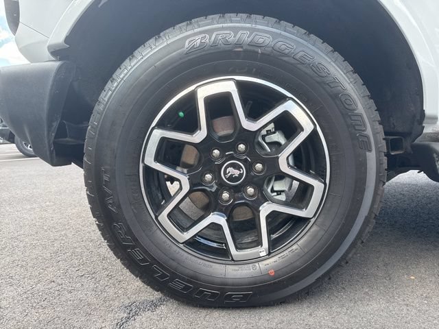 Used 2025 Ford Bronco Outer Banks AWD/4WD image 9