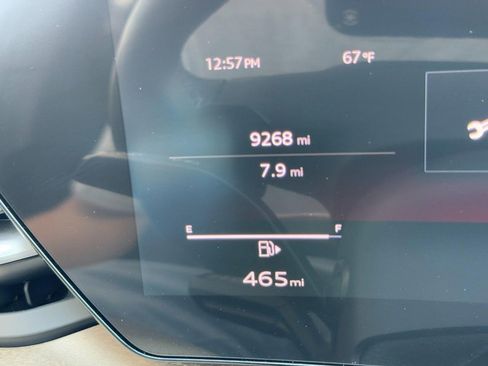 Used 2025 Audi Q5 Premium w/ Convenience Package image 19