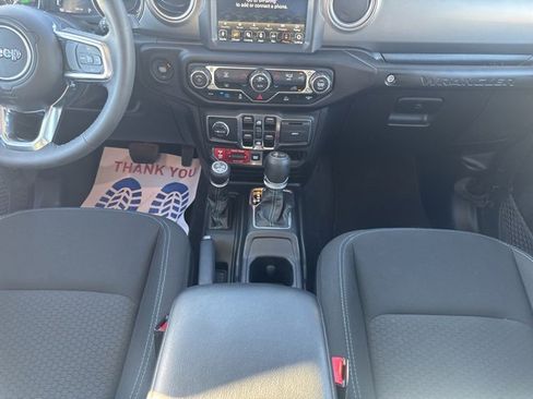 Used 2023 Jeep Wrangler Unlimited Rubicon 4xe image 15