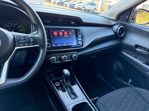 Used 2023 Nissan Kicks SV FWD image 21