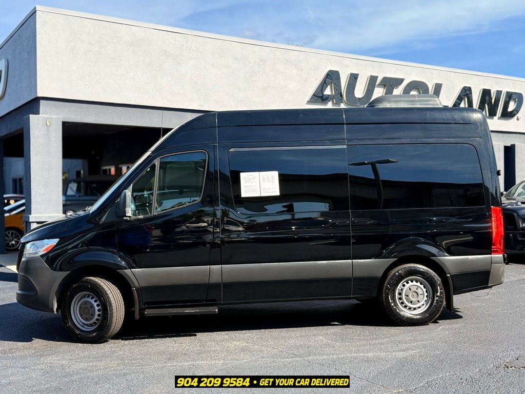 Used 2019 Mercedes-Benz Sprinter 2500 image 4