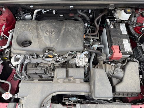 Used 2025 Toyota RAV4 LE AWD/4WD image 21