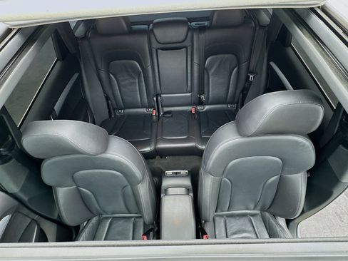 Used 2017 Audi Q5 2.0T Premium Plus w/ Technology Package image 14