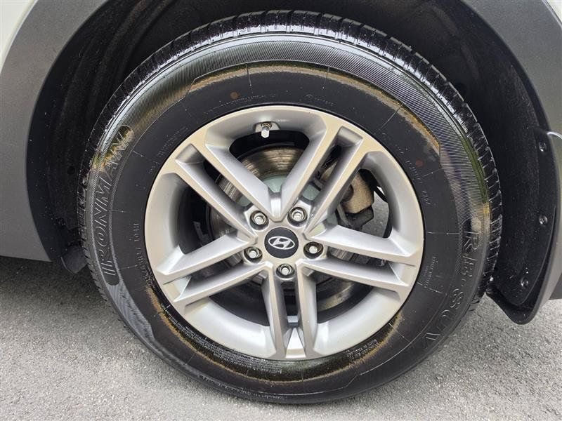 Used 2018 Hyundai Santa Fe Sport w/ 2.4L Tech Package 04 AWD/4WD image 59