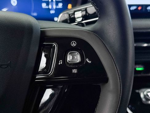 Used 2024 Lincoln Corsair Premiere image 23