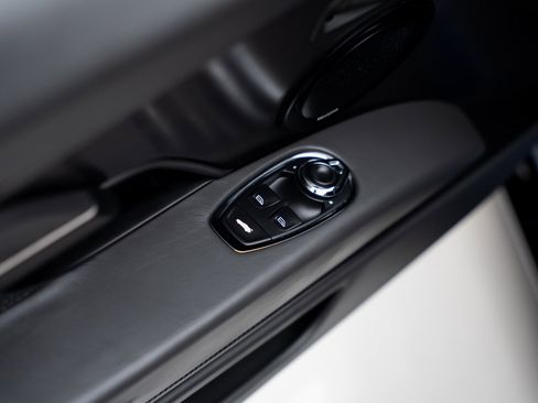 Used 2020 Aston Martin DB11 AMR image 57