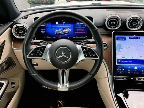 Used 2025 Mercedes-Benz CLE 300 4MATIC Coupe image 5