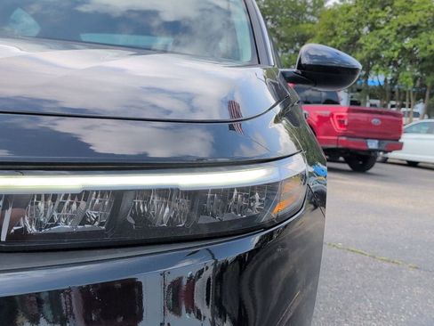 Used 2025 Honda Accord SE image 13