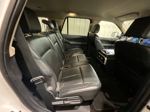 Used 2022 Ford Expedition XLT AWD/4WD image 15