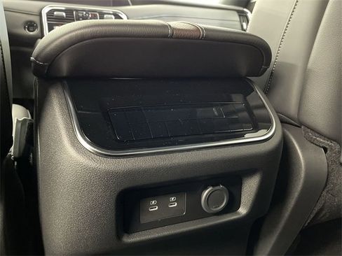 New 2025 Nissan Armada SL w/ Captain's Chari Seat Package image 21