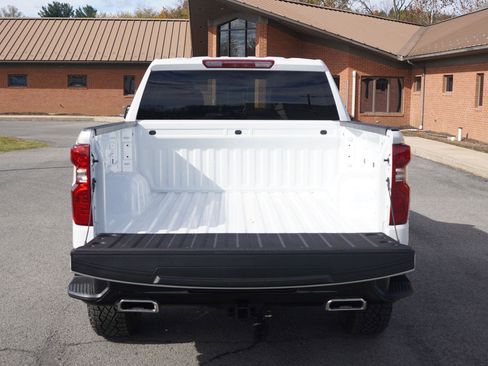 New 2026 Chevrolet Silverado 1500 Custom Trail Boss w/ LPO, Dark Essentials Package image 5