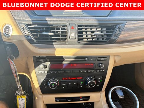 Used 2015 BMW X1 sDrive28i RWD image 15