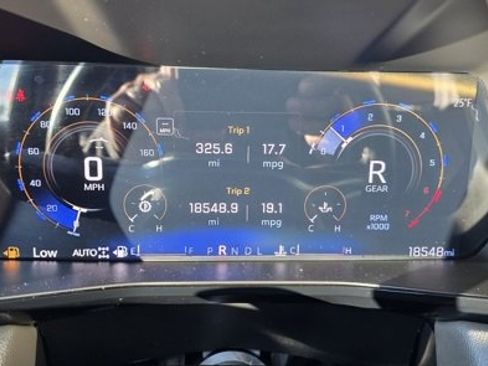 Used 2024 Chevrolet Colorado ZR2 w/ Technology Package image 15