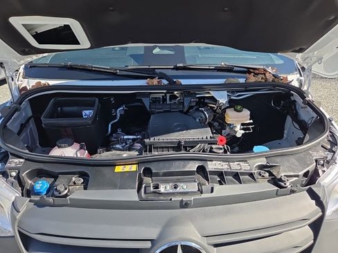 Used 2025 Mercedes-Benz Sprinter 2500 image 27