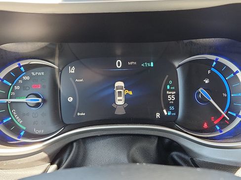 Used 2024 Chrysler Pacifica Limited FWD image 18
