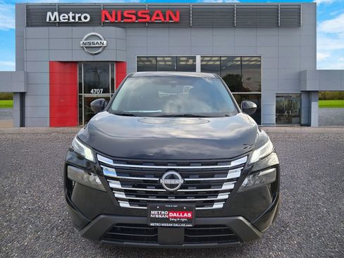 New 2026 Nissan Rogue SV image 2