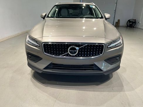 Used 2020 Volvo V60 T5 Cross Country w/ Protection Package Premier AWD/4WD image 10