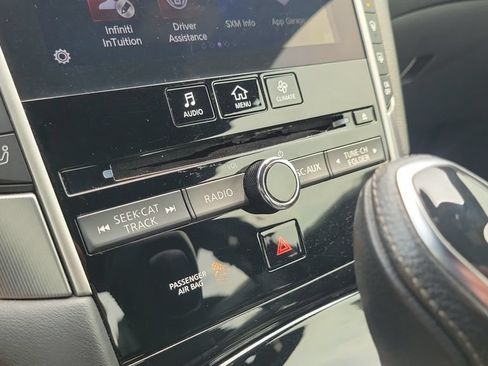 Used 2019 INFINITI Q60 3.0t Luxe AWD/4WD image 15