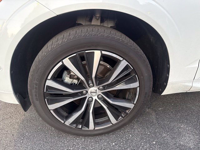 Used 2024 Volvo XC60 B5 Plus w/ Protection Package Premier AWD/4WD image 12