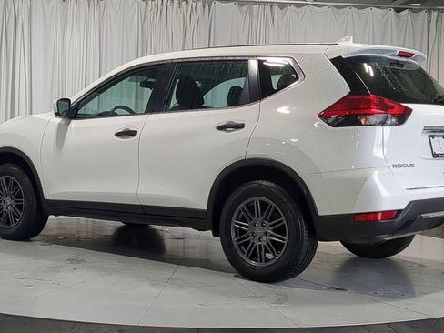 Used 2017 Nissan Rogue S AWD/4WD image 8