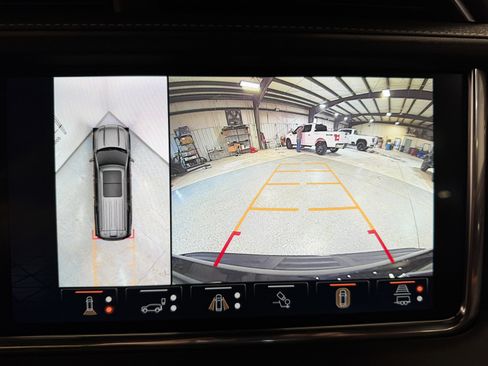 Used 2023 GMC Yukon Denali Ultimate image 14