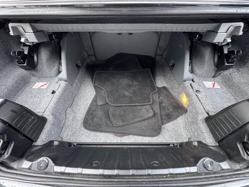 Used 2011 BMW 335i Convertible image 22