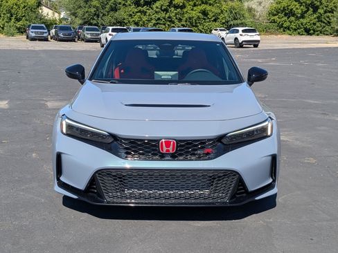 Used 2024 Honda Civic Type R image 11