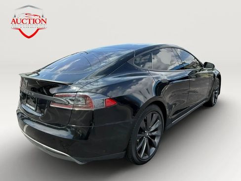Used 2013 Tesla Model S Performance RWD image 5