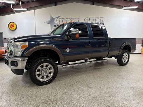 Used 2015 Ford F350 4x4 Crew Cab Super Duty image 1