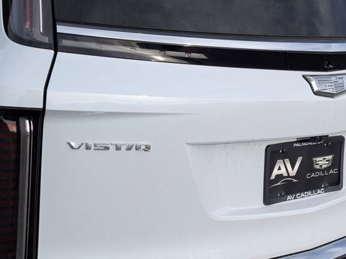 New 2026 Cadillac Vistiq Luxury image 11