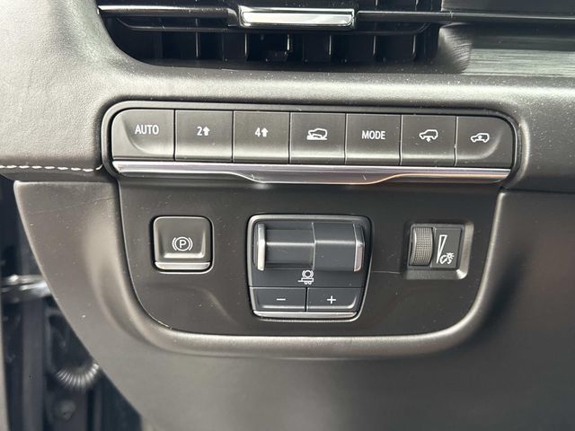 Used 2021 Cadillac Escalade Sport Platinum AWD/4WD image 21