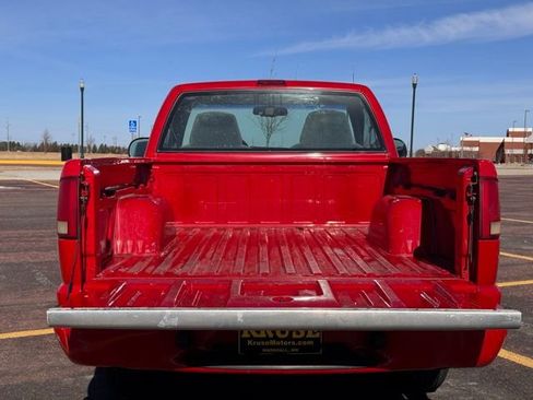 Used 1999 Chevrolet S10 Pickup LS w/ Preferred Equipment Group image 25