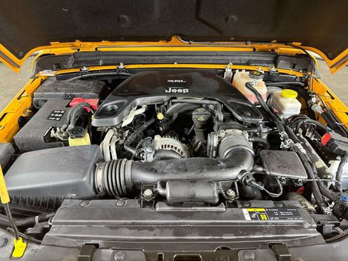 Used 2018 Jeep Wrangler Unlimited Sport S AWD/4WD image 29