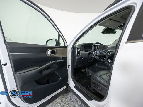 Used 2021 Kia Sorento EX w/ EX AWD X-Line Package image 9