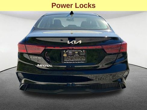 Used 2024 Kia Forte LXS FWD image 11