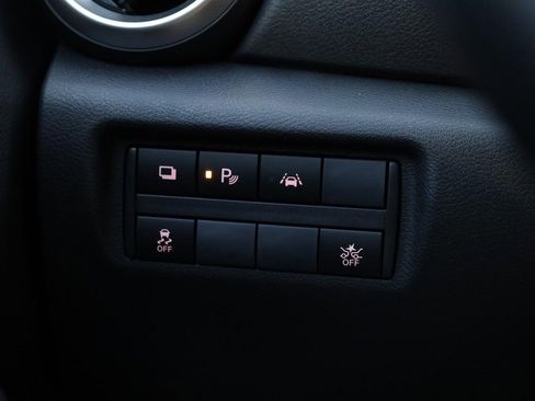 New 2025 Nissan Versa S w/ Trunk Package image 18