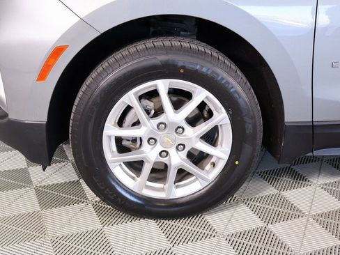 Used 2024 Chevrolet Equinox LT image 17